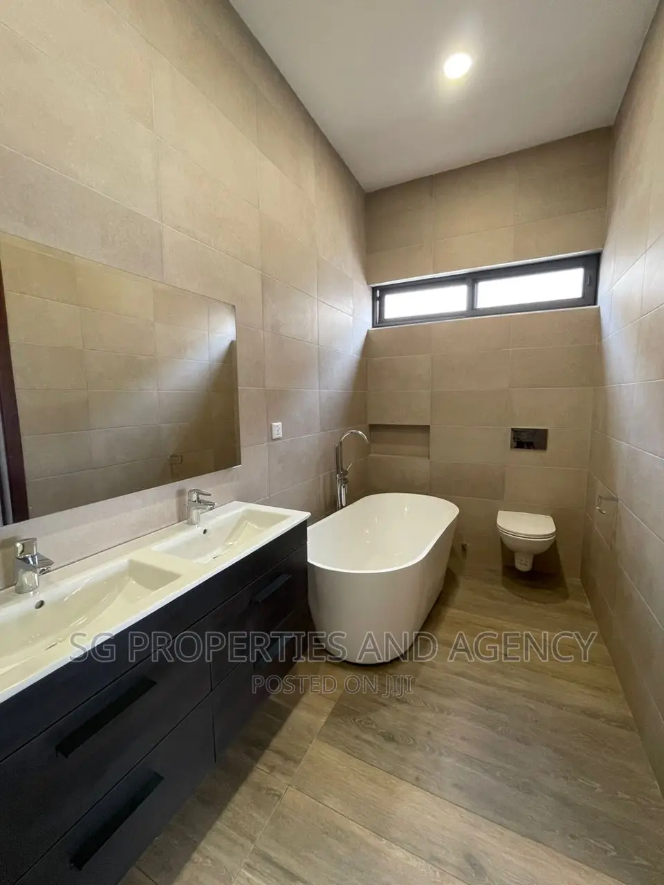 4bdrm Mansion in Spintex Com 20 for sale