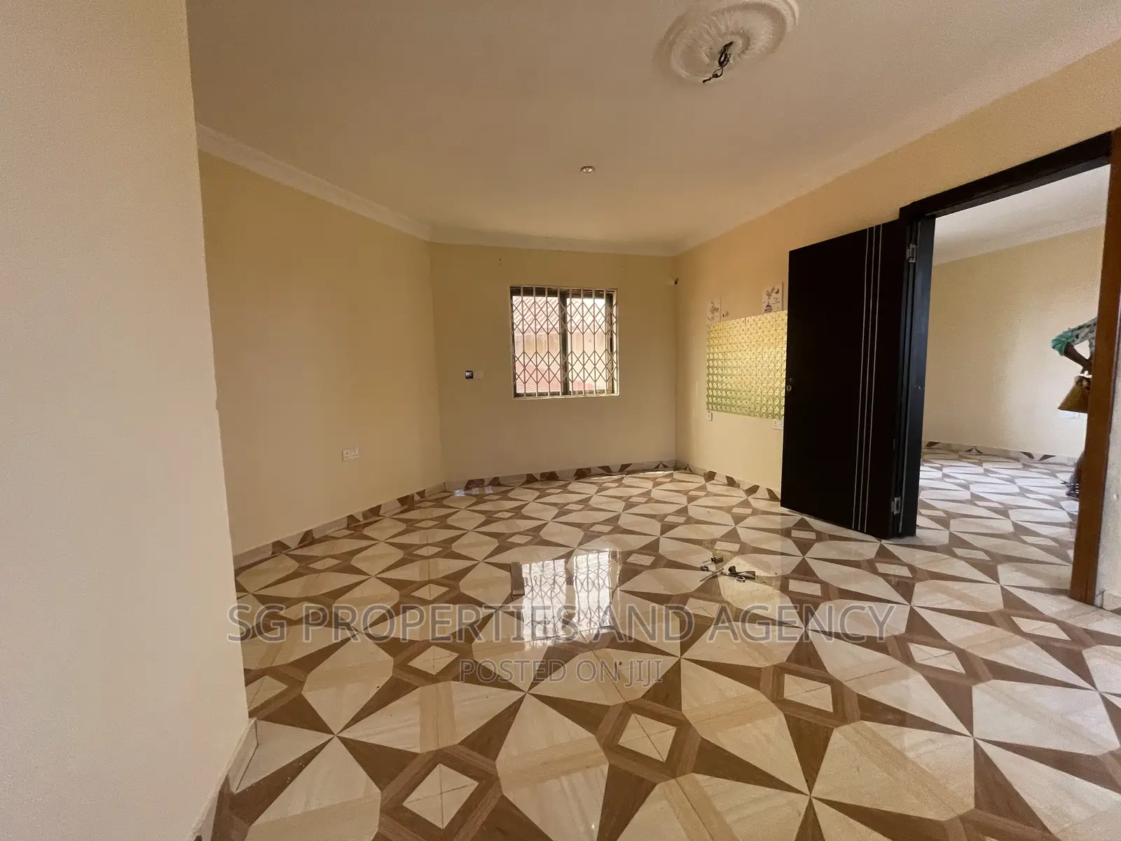 1bdrm Apartment in Coastal, Spintex for rent