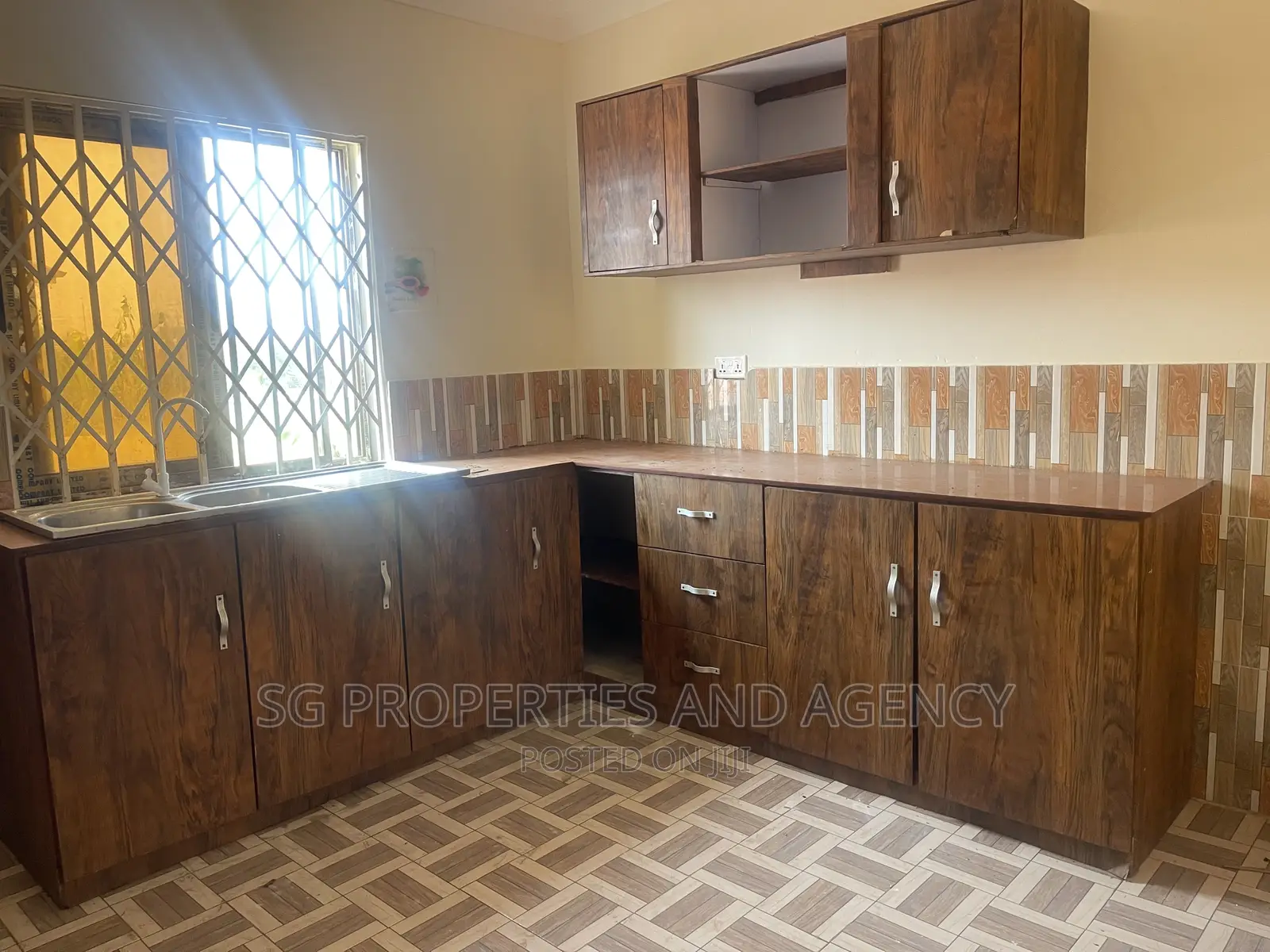 1bdrm Apartment in Coastal, Spintex for rent