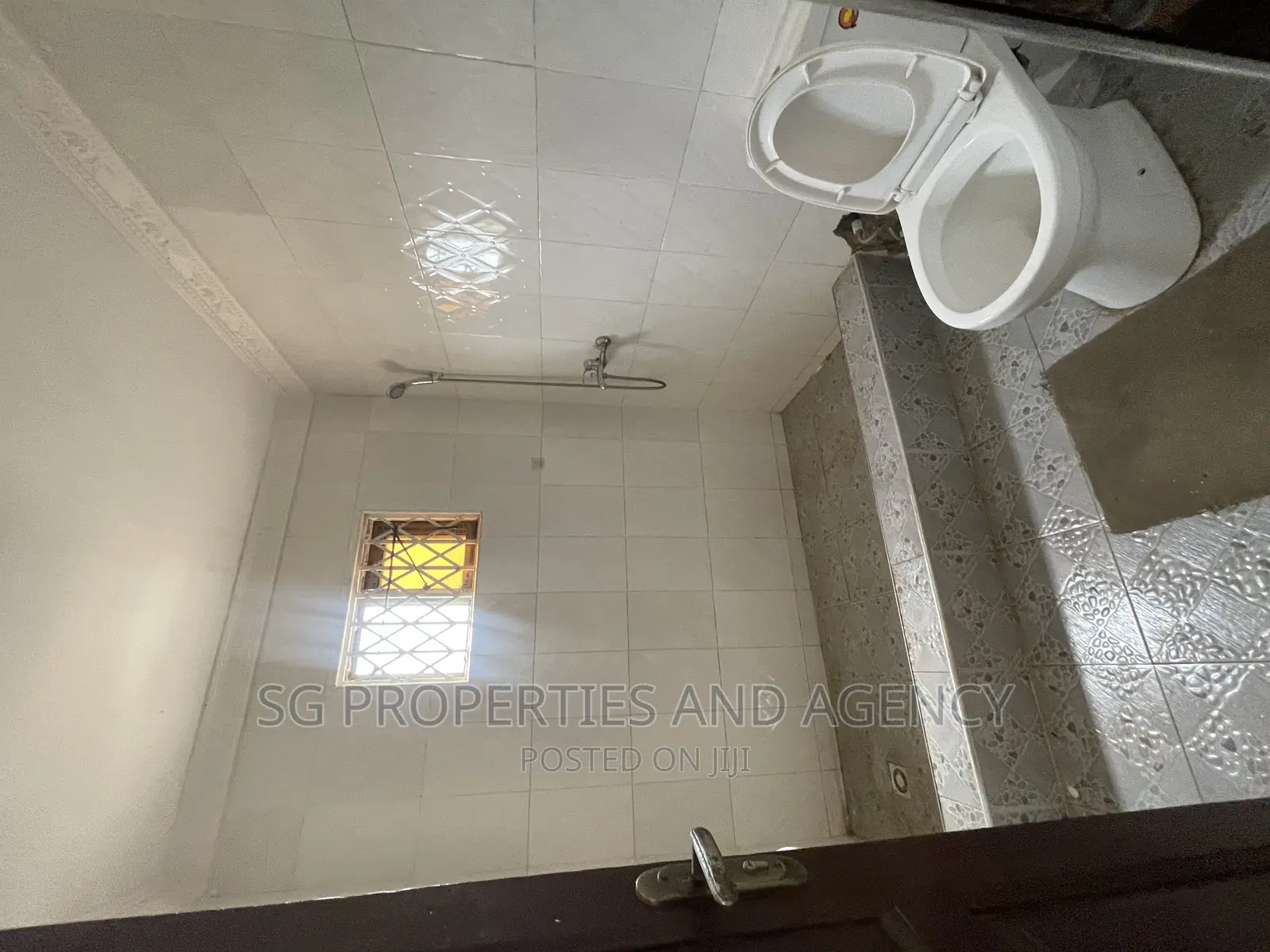 1bdrm Apartment in Coastal, Spintex for rent
