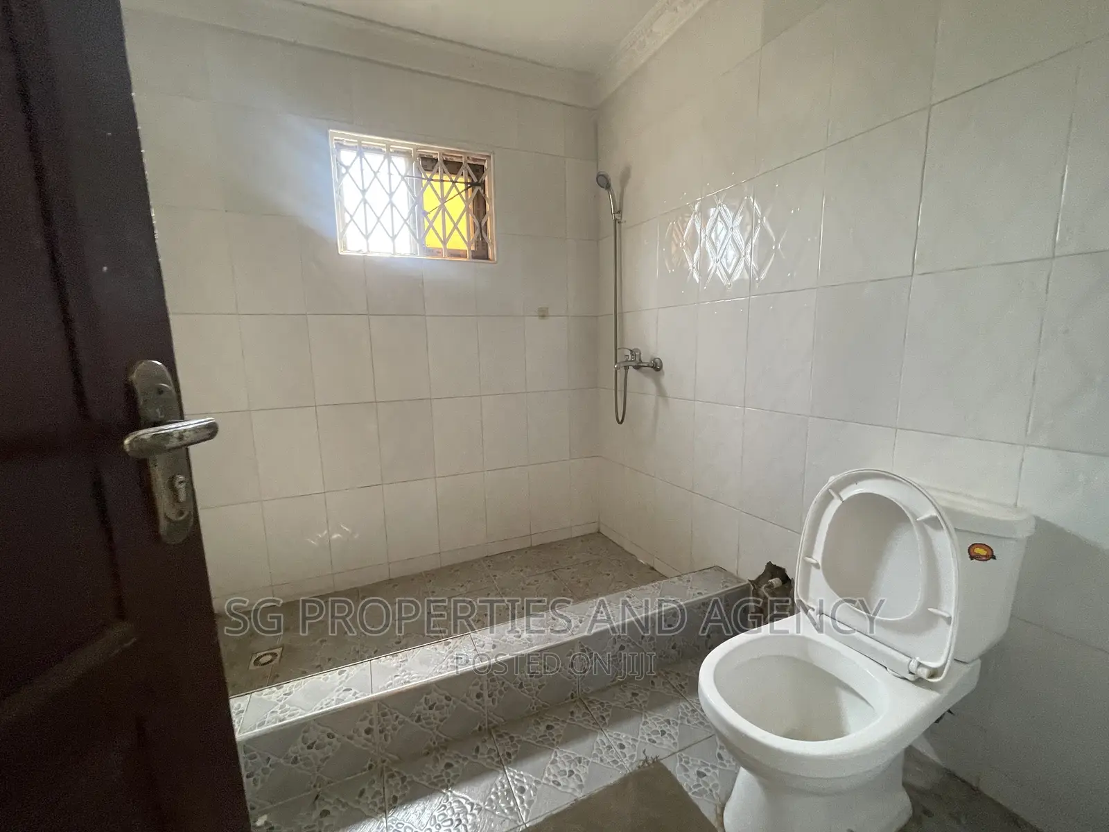 1bdrm Apartment in Coastal, Spintex for rent