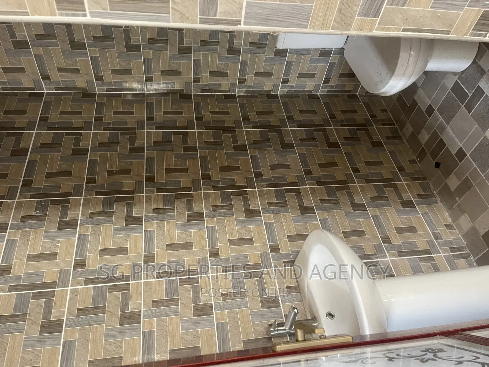 2bdrm Apartment in Lashibi, Spintex for rent