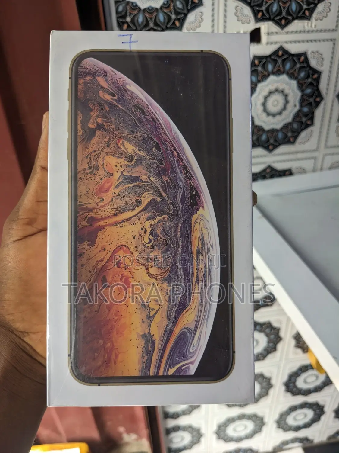 New Apple iPhone XS Max 64 GB Gold