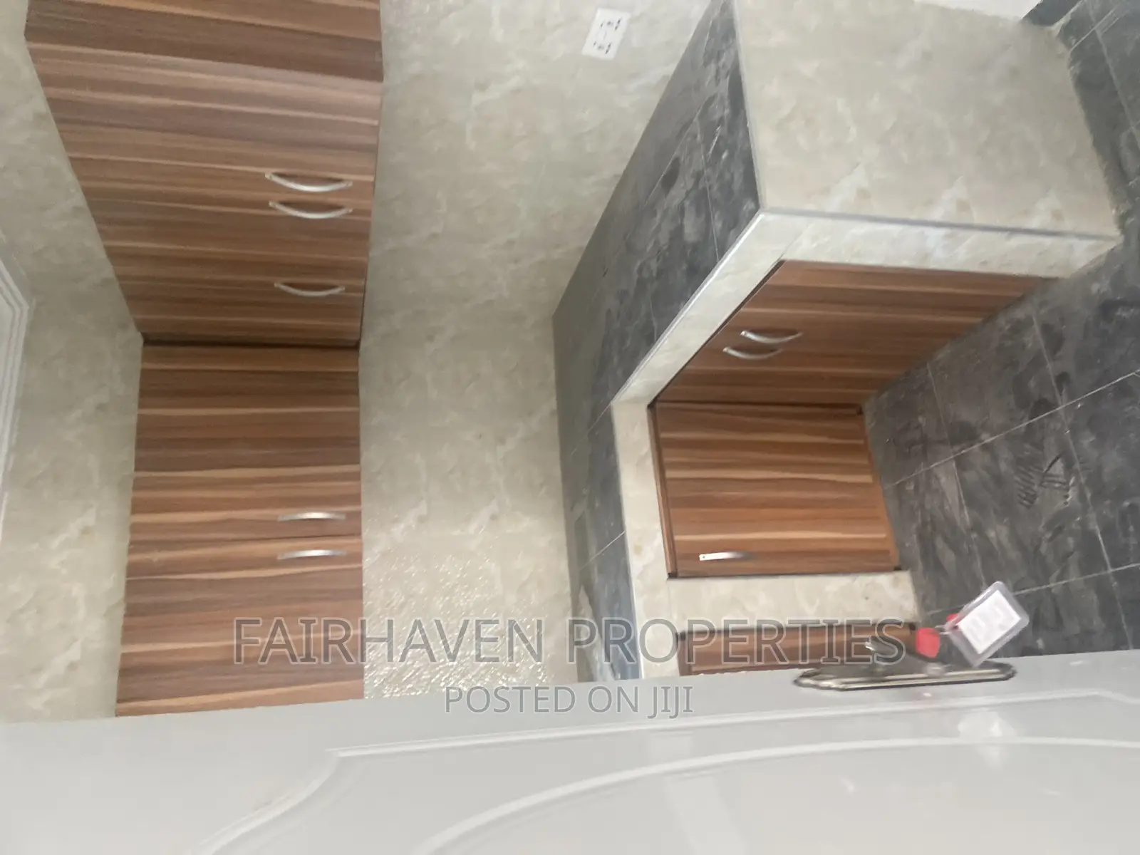 1bdrm Apartment in Tseaddo, Airport Residential Area for rent