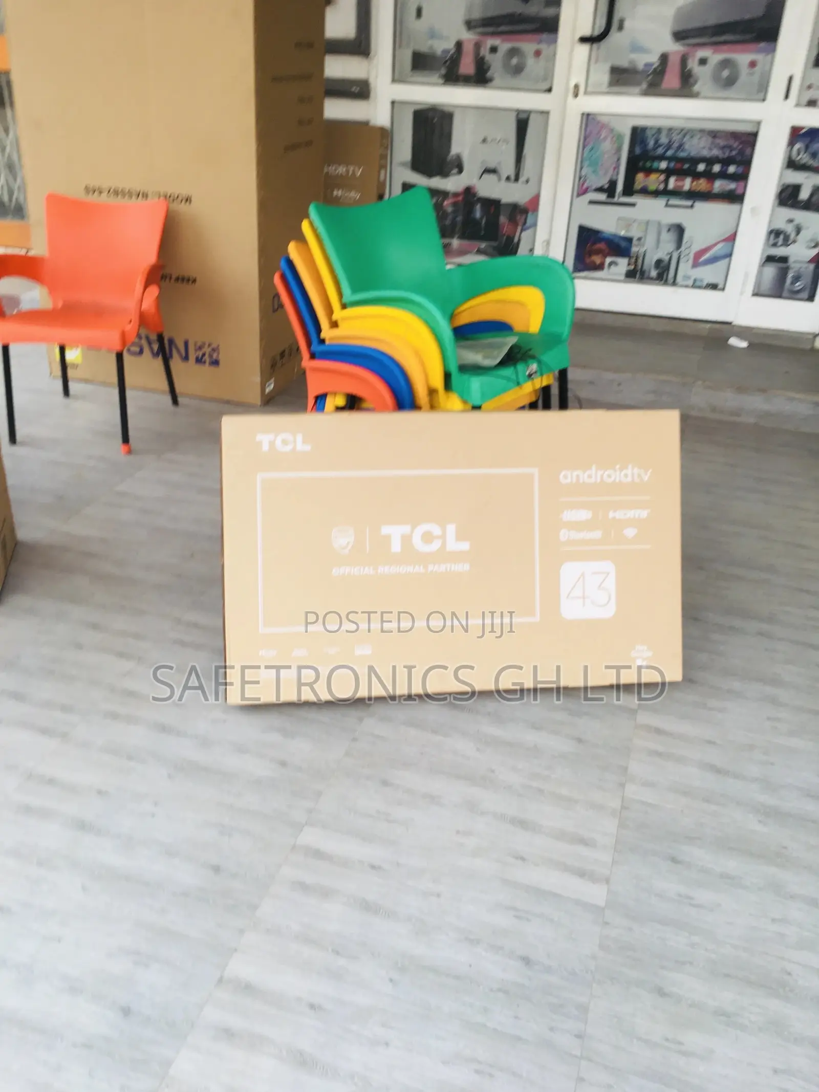 Smart Black Electric 43 Inches Glossy TCL S5400A HDR Tv