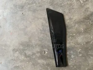2017 2018 Honda CR-V Left LH Rear Door Body Molding