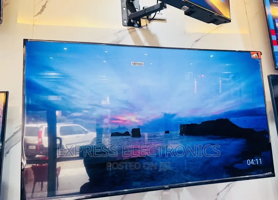 Best Buy for Less 32D3200 FHD Satellite Digital Tv TCL