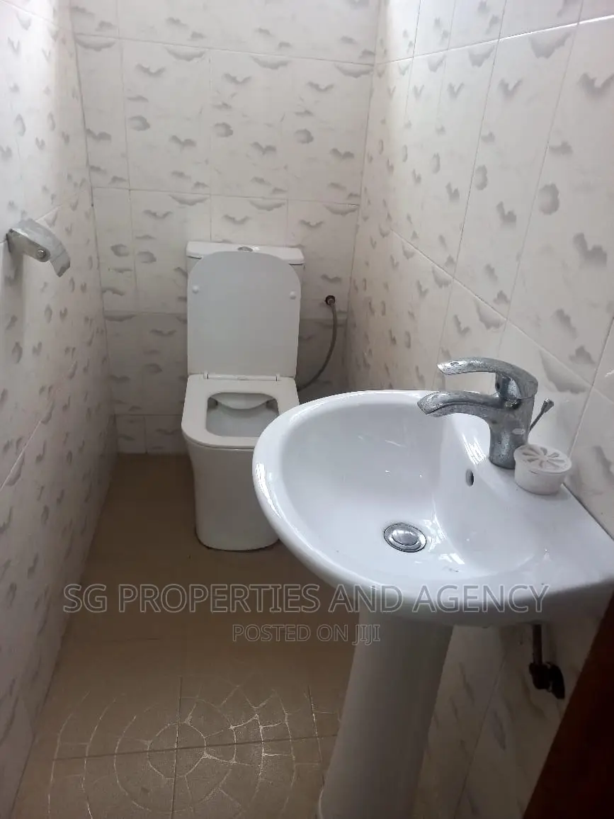 3bdrm House in Coastal, Spintex for rent