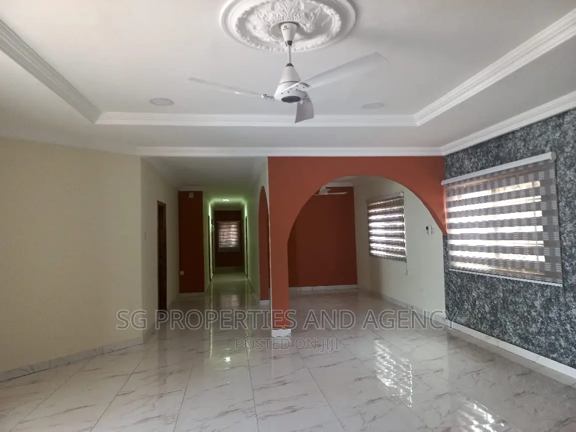 3bdrm House in Coastal, Spintex for rent