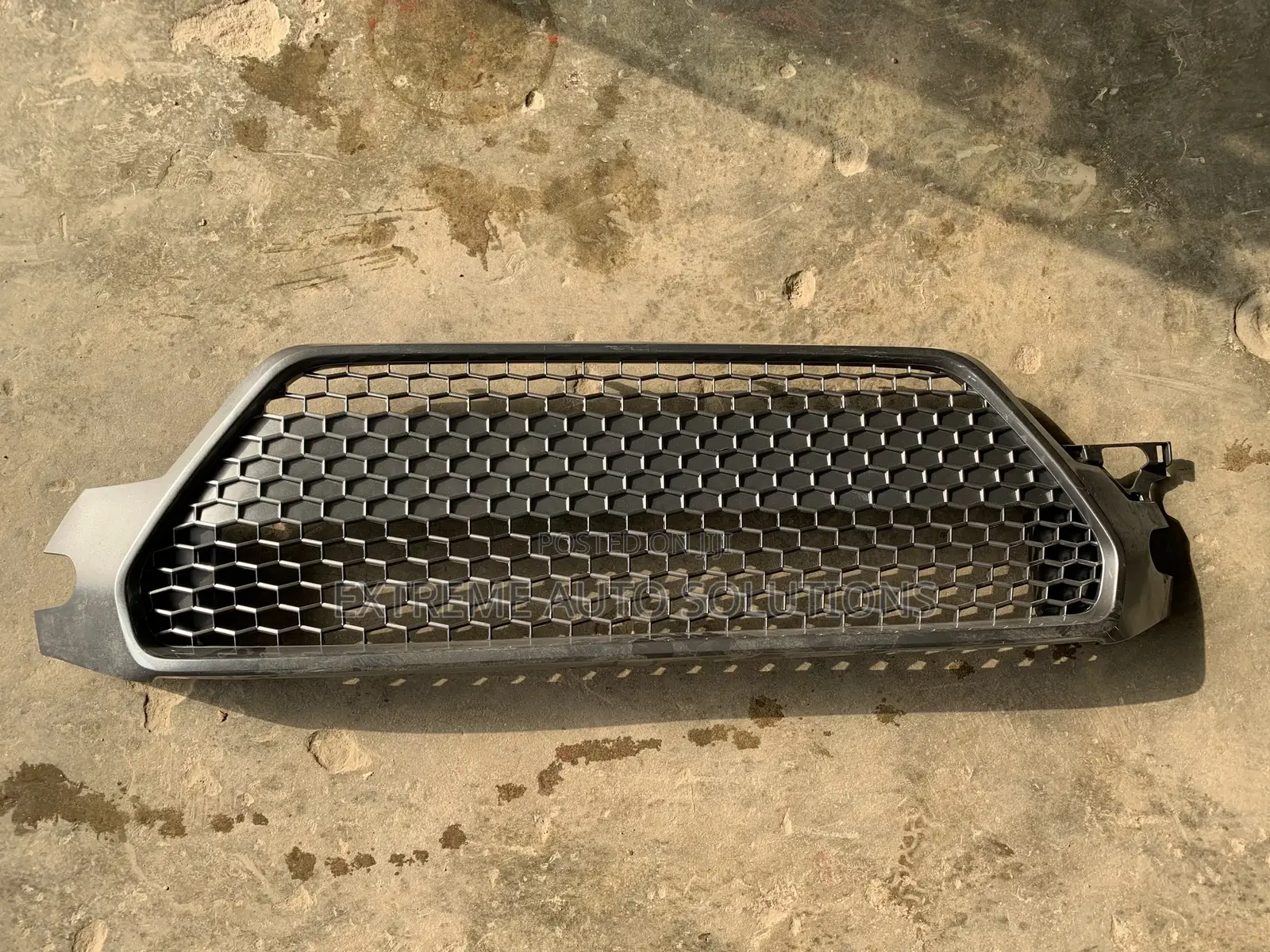 2020 - 2021 Toyota Corolla Front Lower Grille