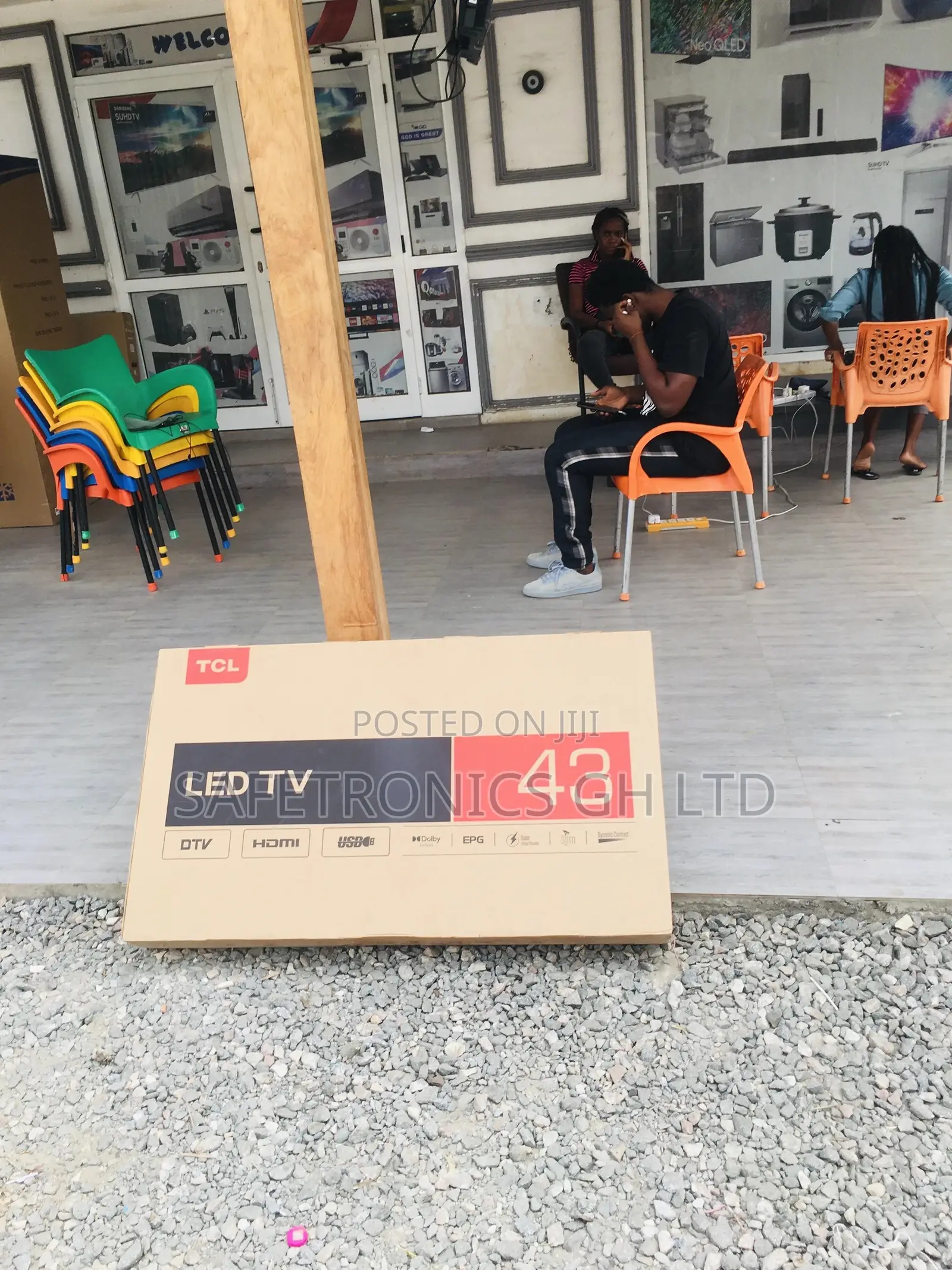 D3200 TCL Black Full HD HDR 43 Inches Glossy LED Tv