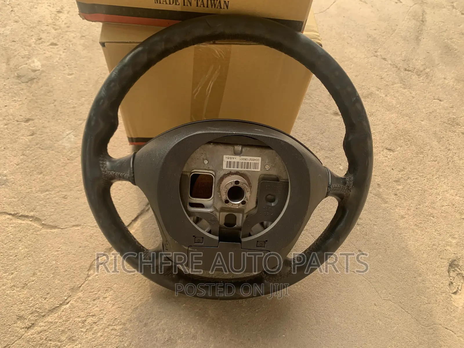 Nissan Sentra 2001-2002 Steering Wheel
