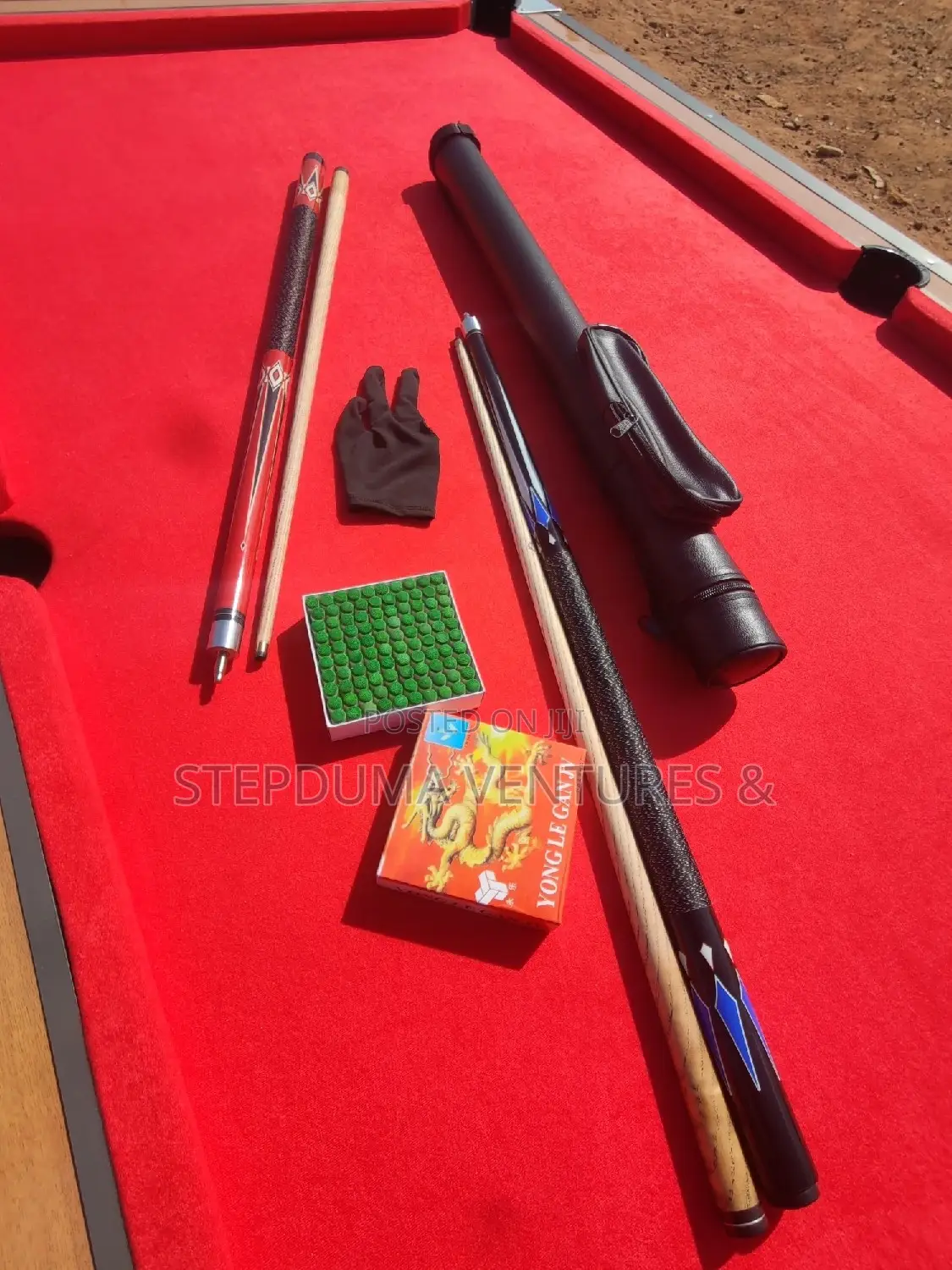 Adjustable Snooker Sticks, It's Bag and Glove