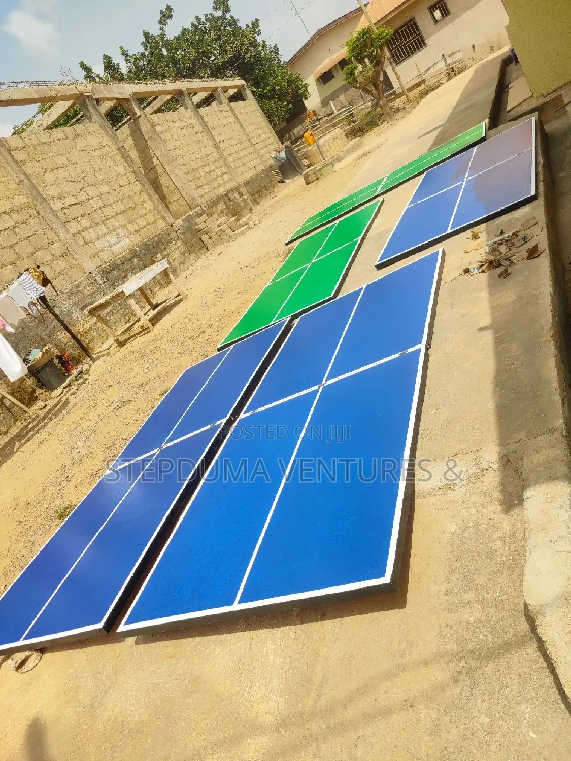 Tennis Table Board With Metallic Stand Accessories