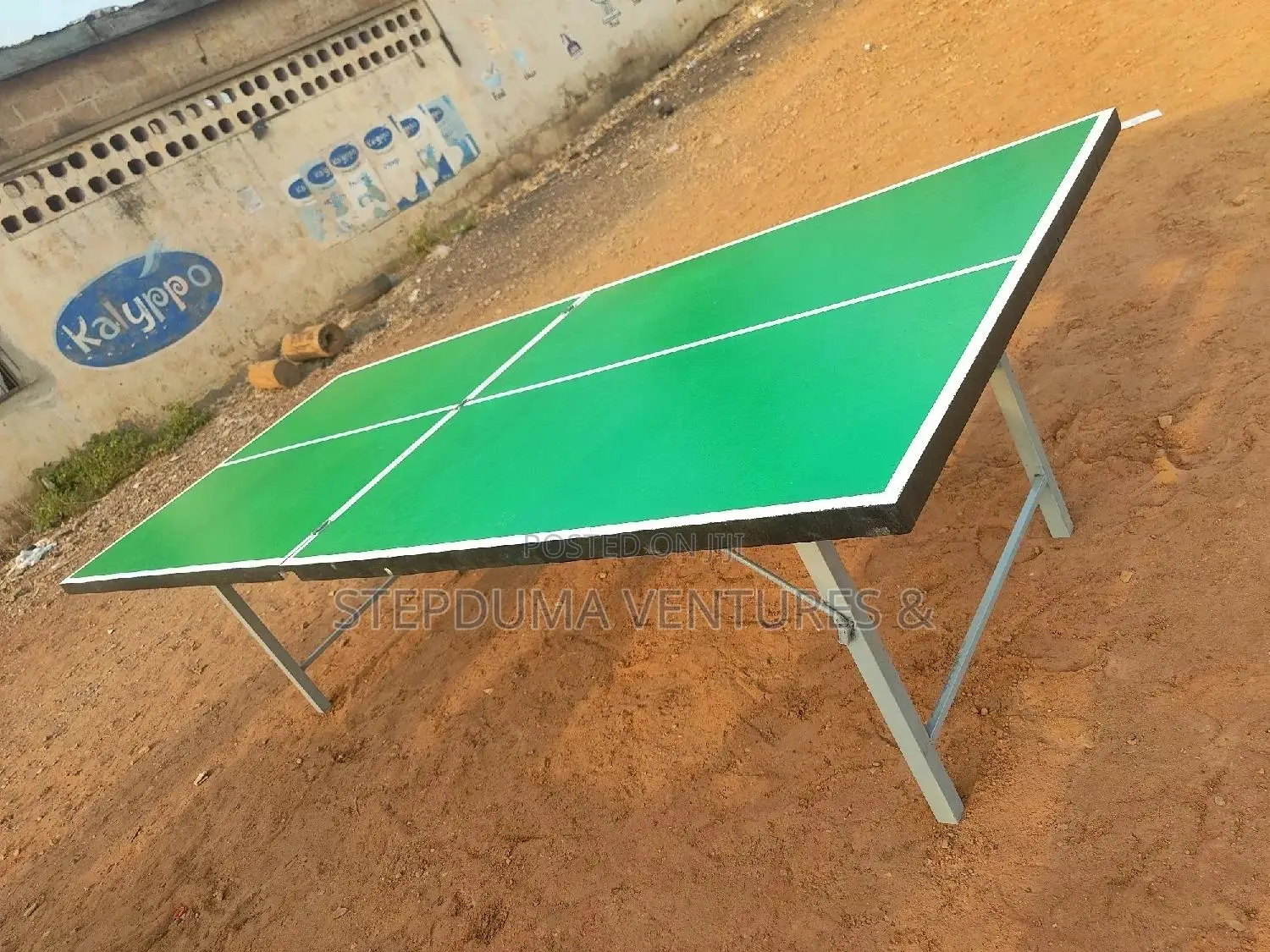 Tennis Table Board With Metallic Stand Accessories