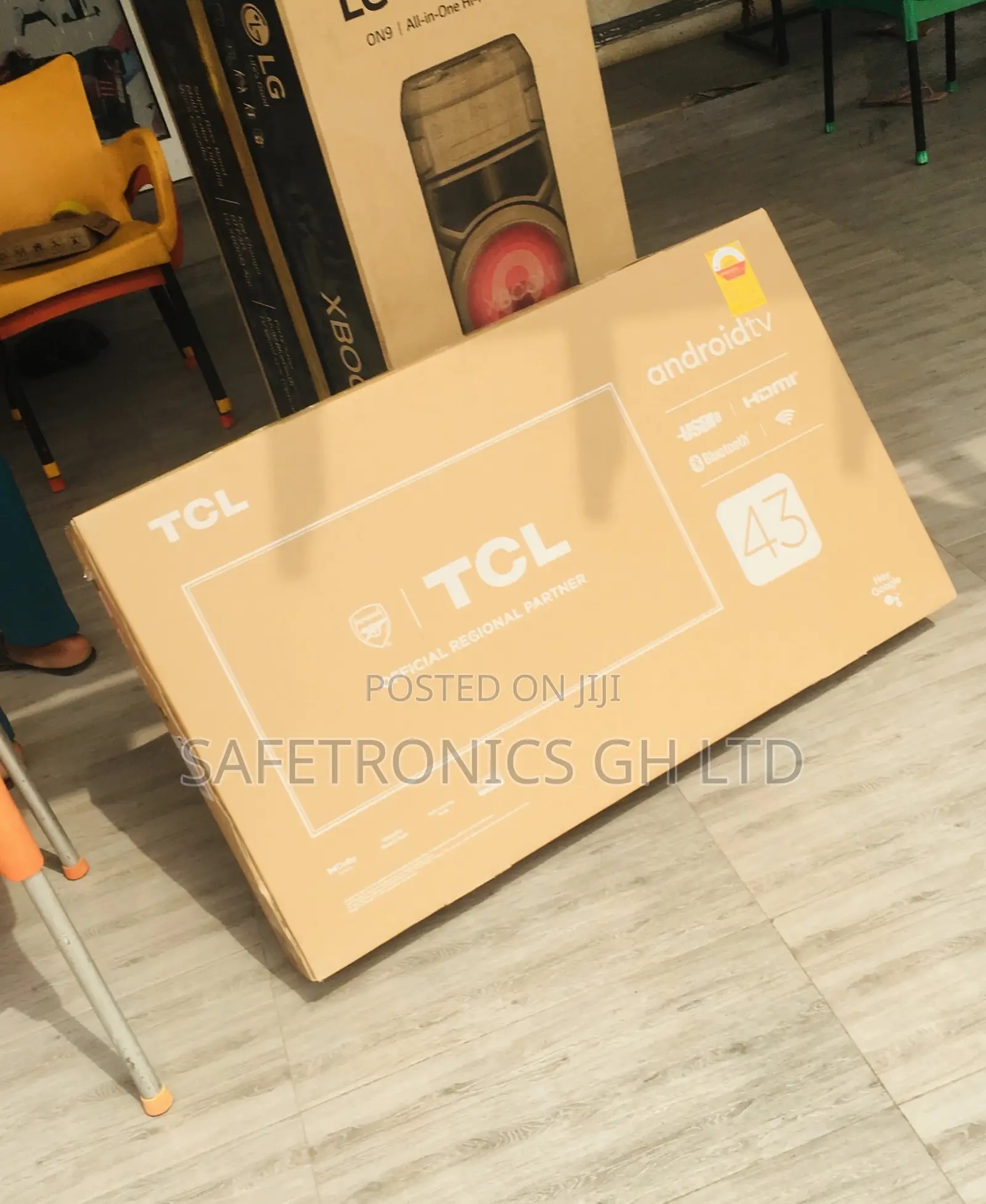 TCL HDR P635 43 Inches Glossy LED Smart Electric Black Tv
