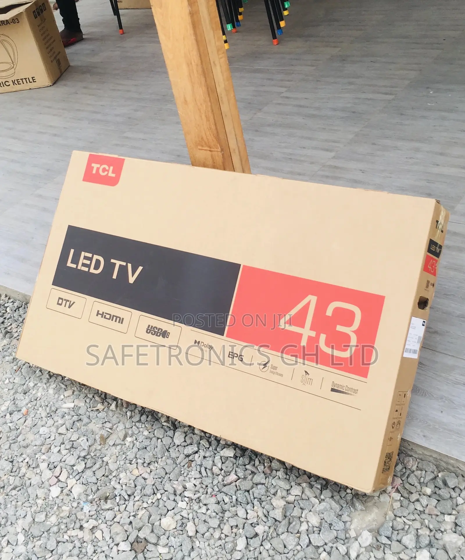 LED Glossy Full HD Black Electric TCL D3200 43 Inches HDR Tv