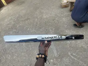 Corrolla 2009 Boot Chrome Bar