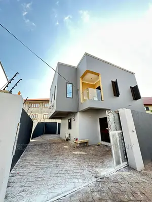 3bdrm Townhouse/Terrace in East Legon Ogbojo, Accra Metropolitan