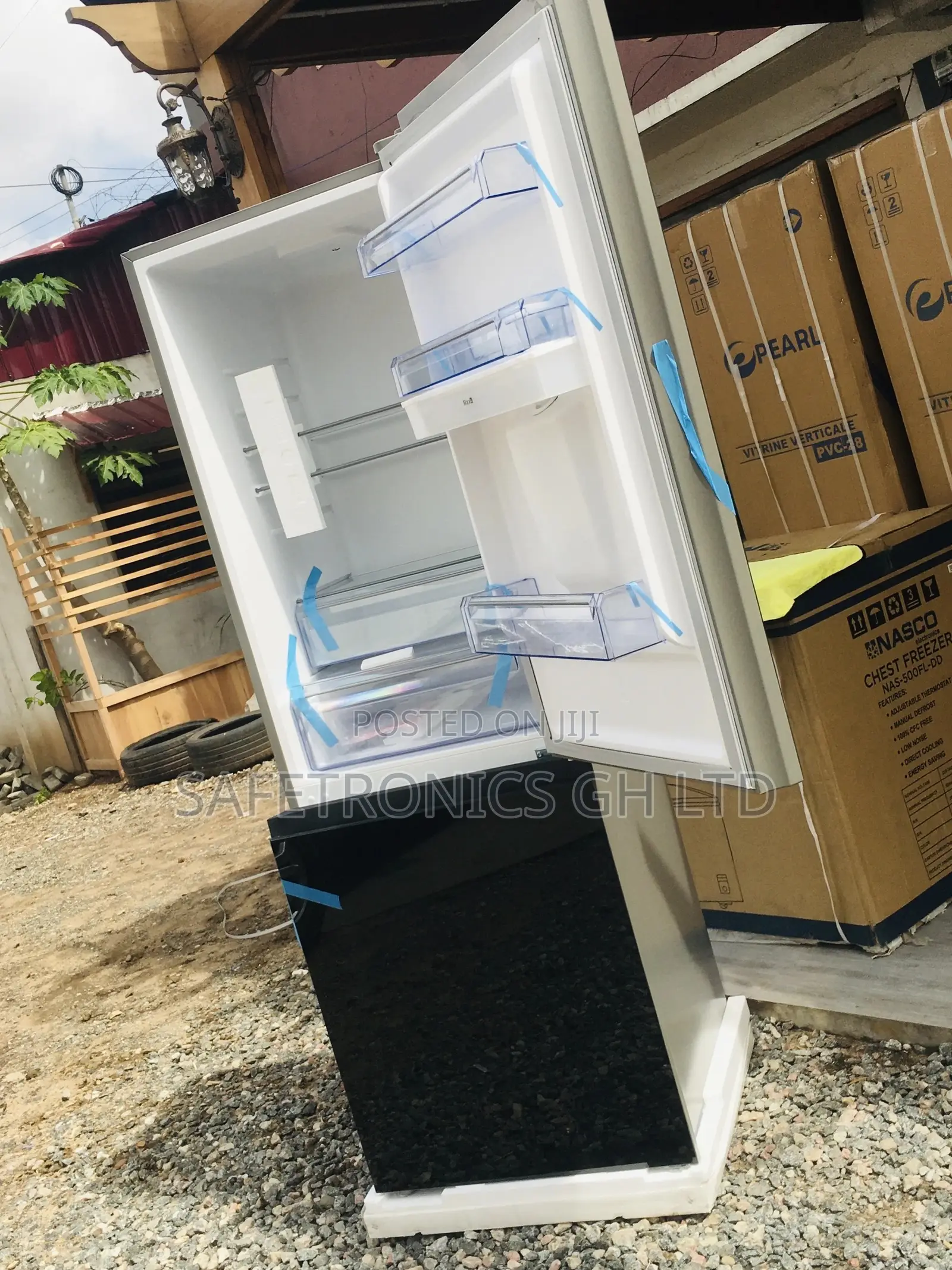 309 Liters Pearl Black Glass Doubledoor Bottomfreezer