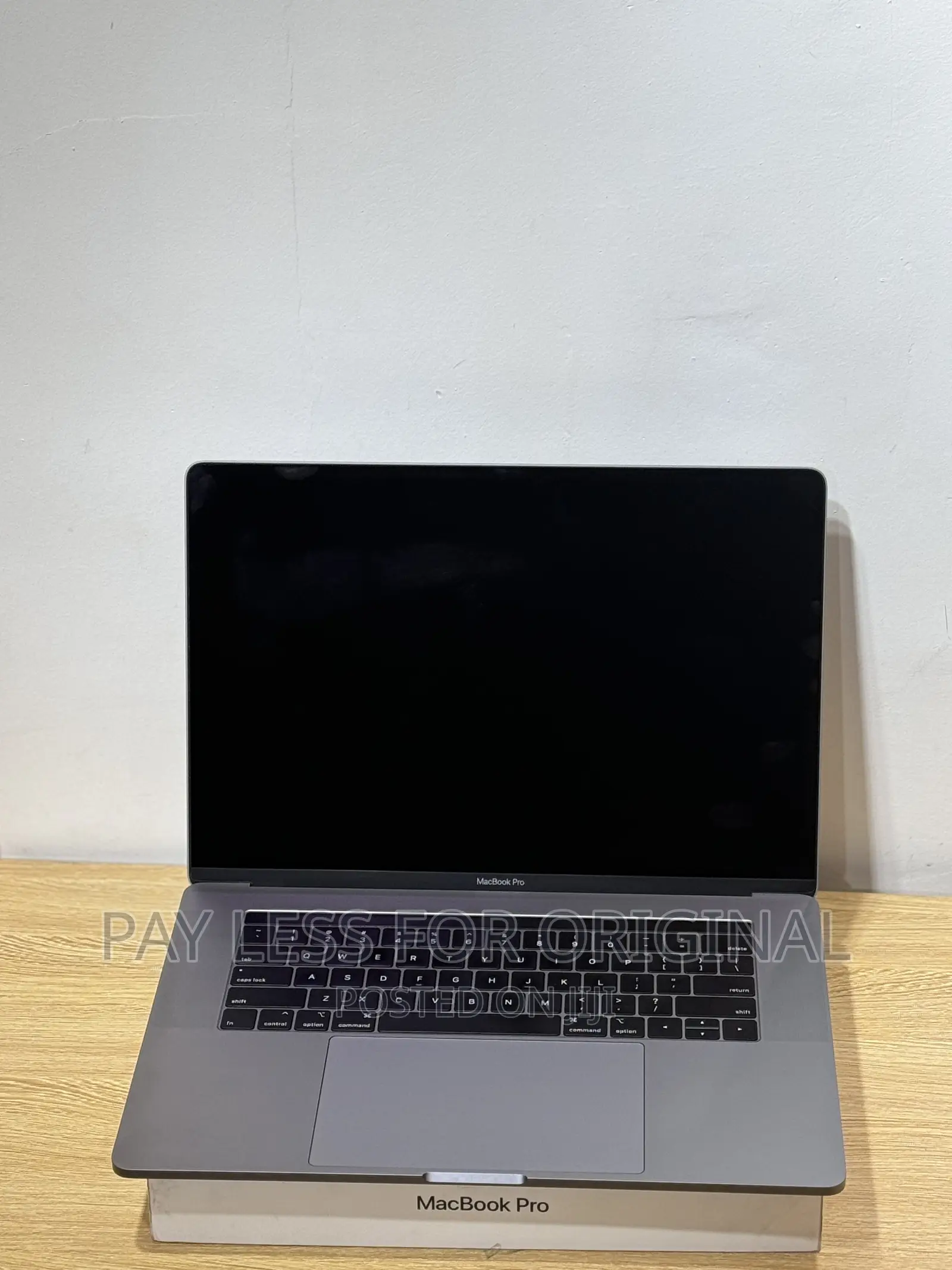 Laptop Apple MacBook Pro 2019 16GB Intel Core i7 SSD 512GB