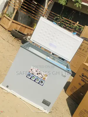 200 Liters Chestfreezer Pearl Singledoor PCF-240 Electric