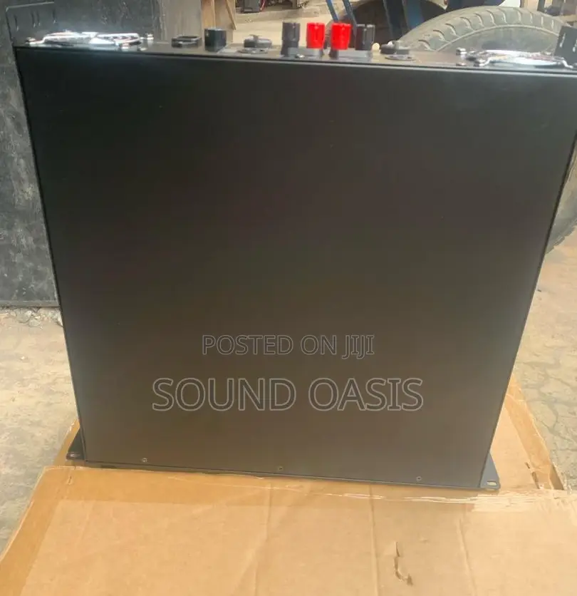 Peavey Cs2000- Stereo Power Amplifier (760w Per Cha At 4ohm)