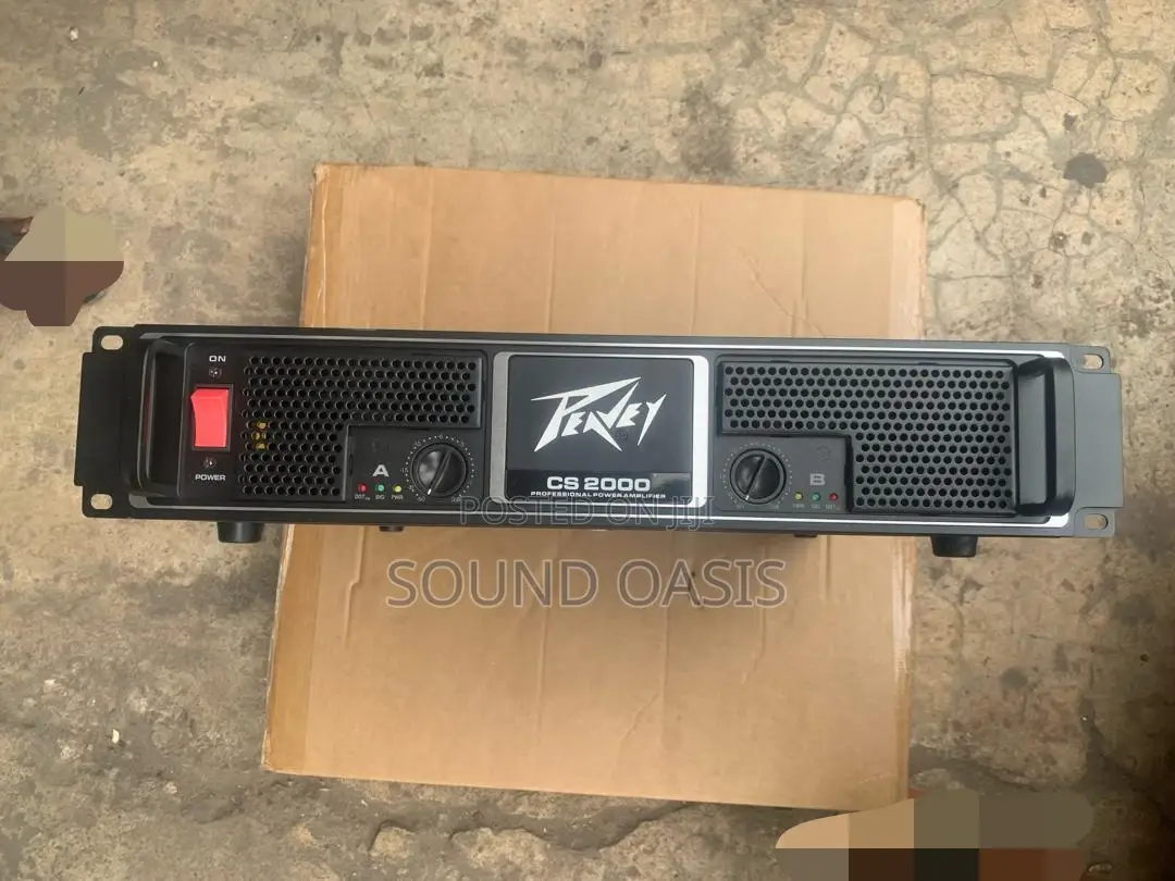 Peavey Cs2000- Stereo Power Amplifier (760w Per Cha At 4ohm)