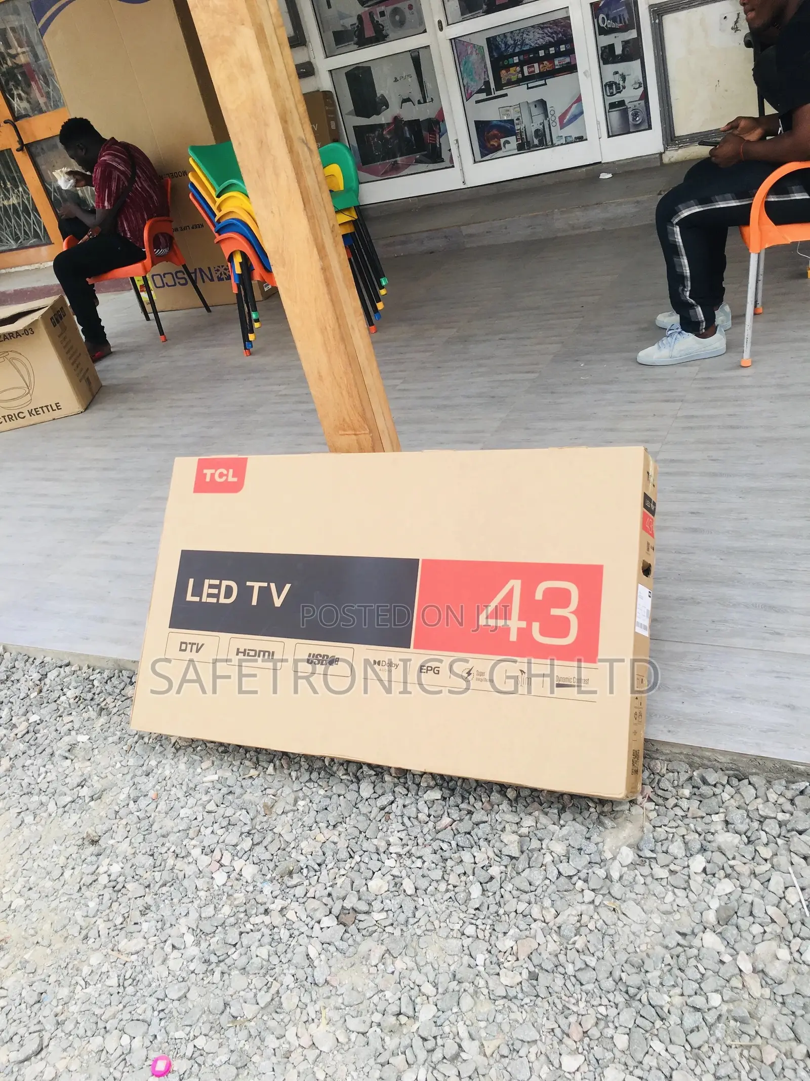 Full HD TCL HDR 43 Inches Glossy LED D3200 Black Electric Tv