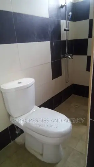 2bdrm Apartment in Community 17, Spintex for rent