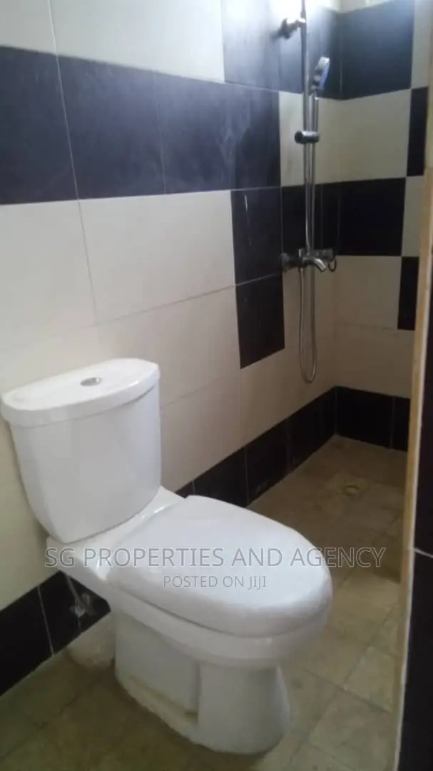 2bdrm Apartment in Community 17, Spintex for rent