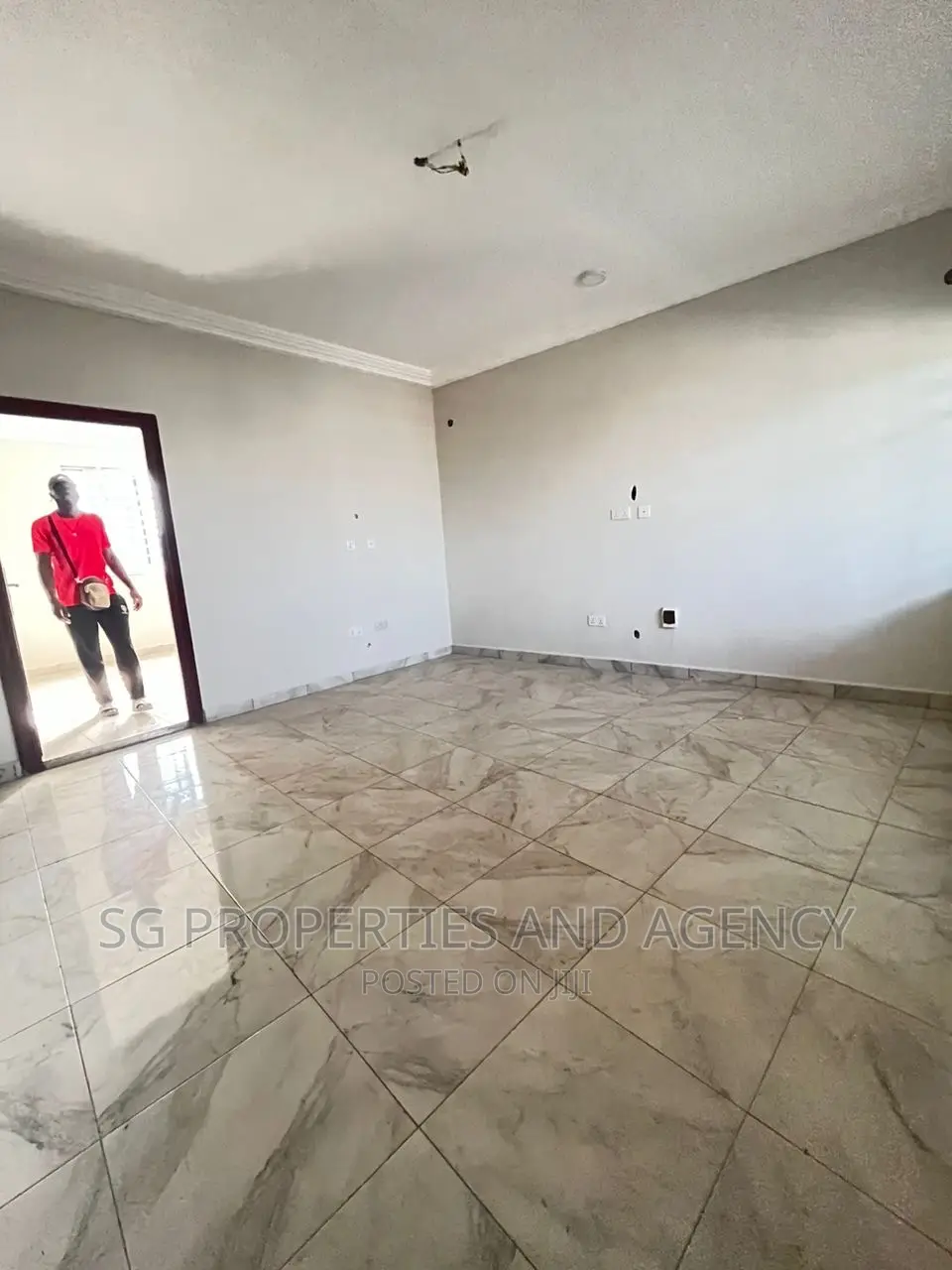 2bdrm Apartment in Community 17, Spintex for rent