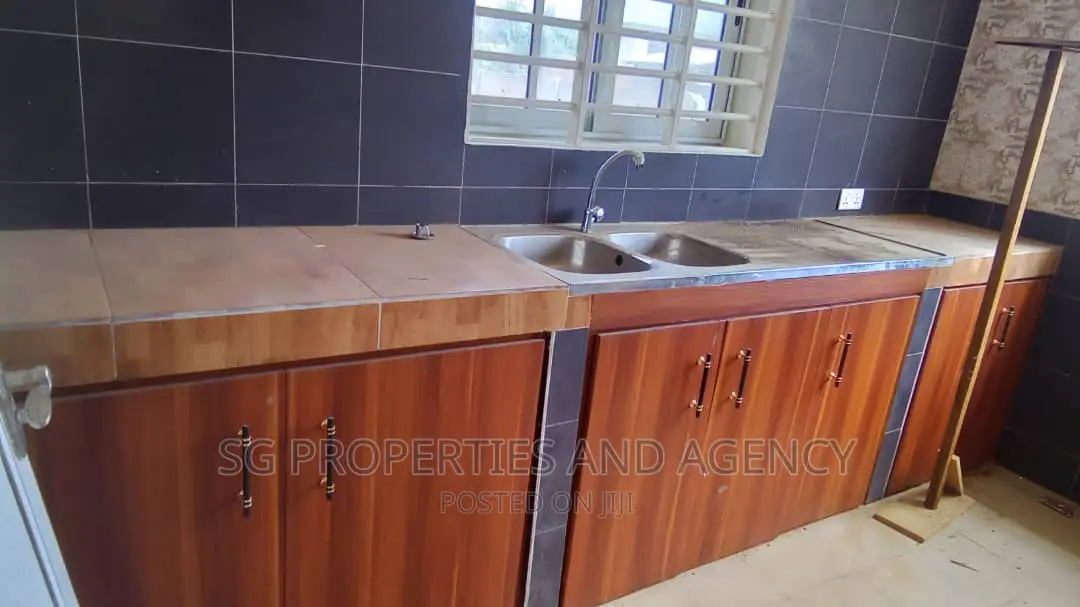 2bdrm Apartment in Community 17, Spintex for rent