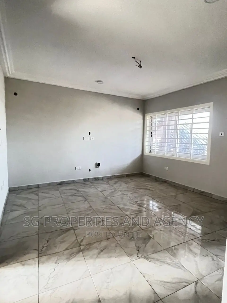 2bdrm Apartment in Community 17, Spintex for rent