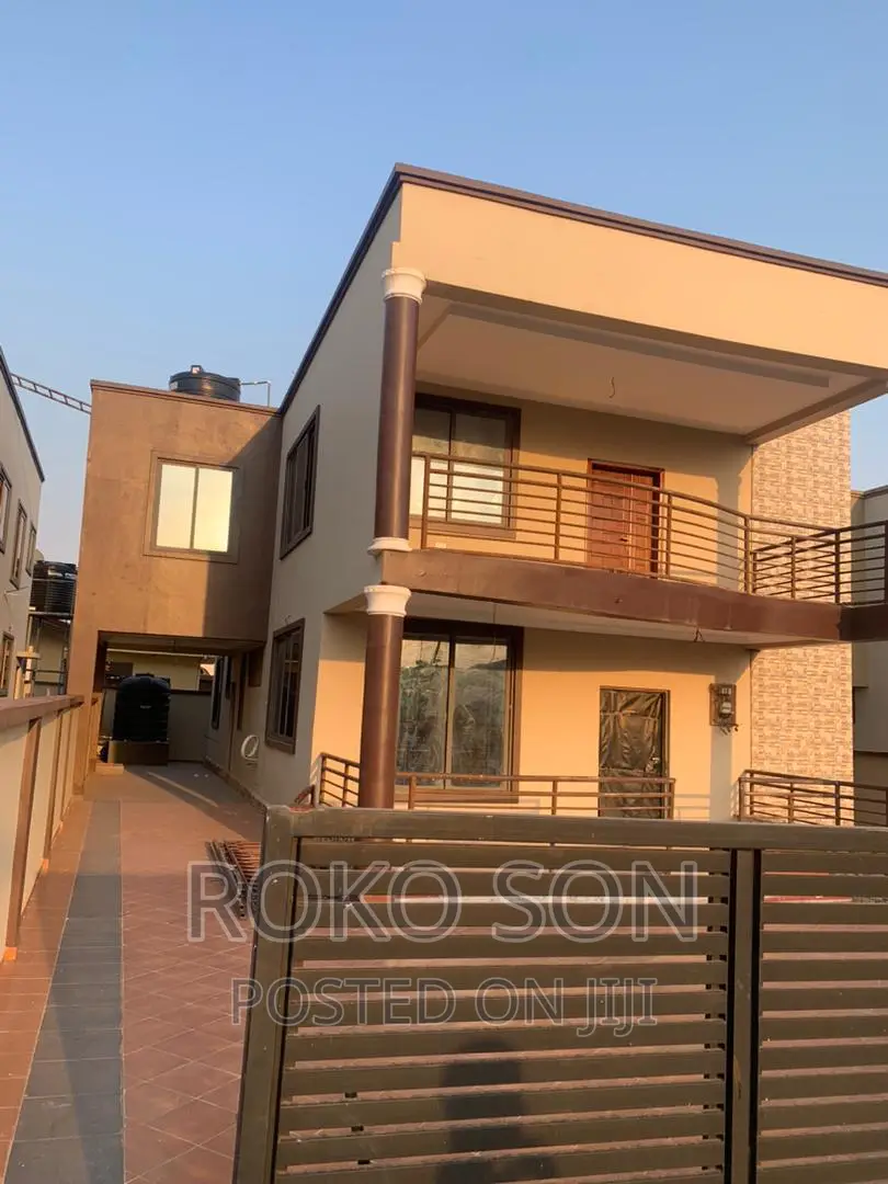 4bdrm Duplex in Dr Roko, East Legon for rent