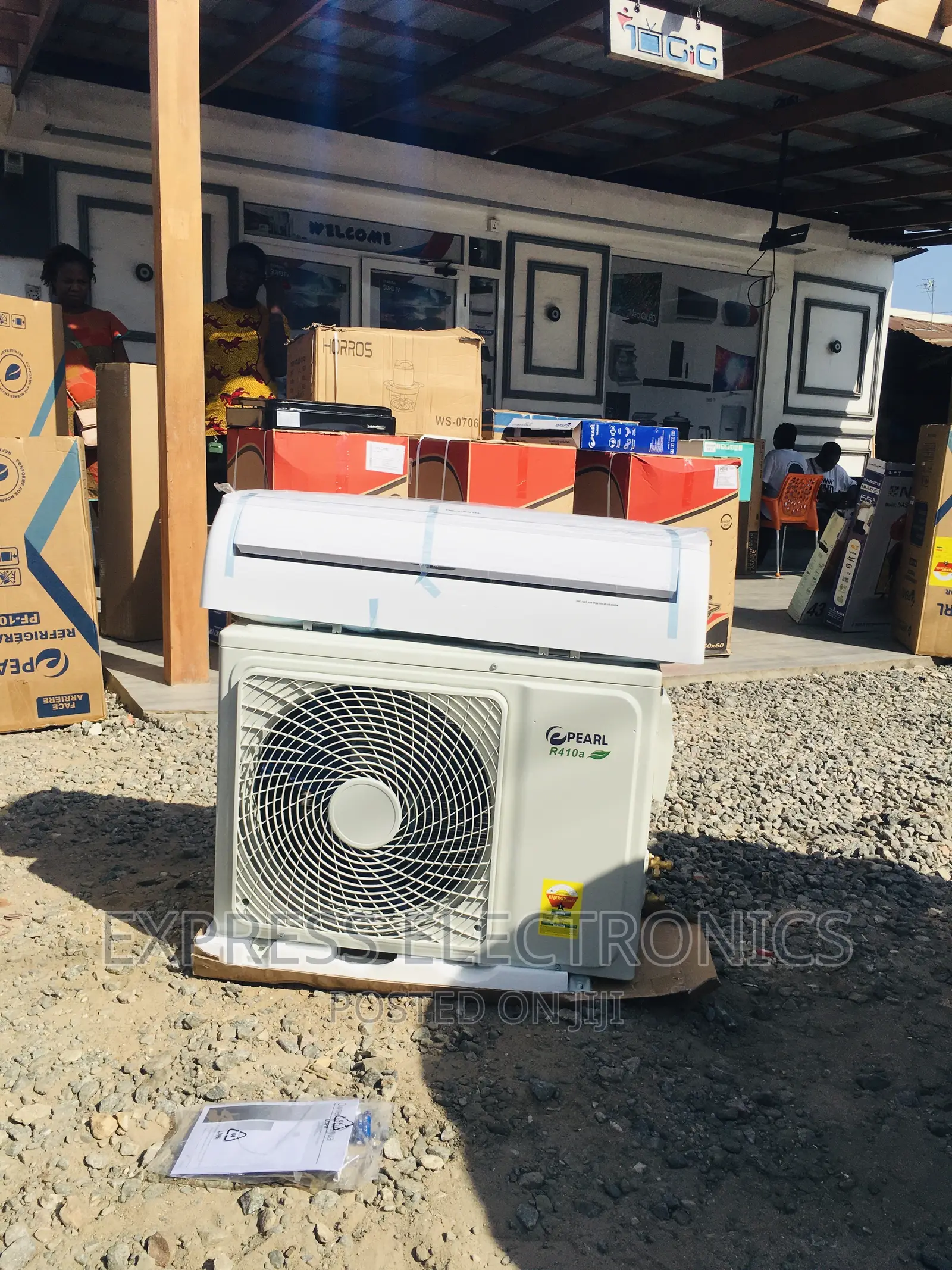 High Performance Split Air Conditioner Pearl White 1.5hp