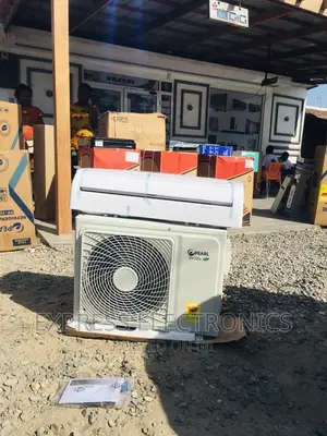 High Performance Split Air Conditioner Pearl White 1.5hp