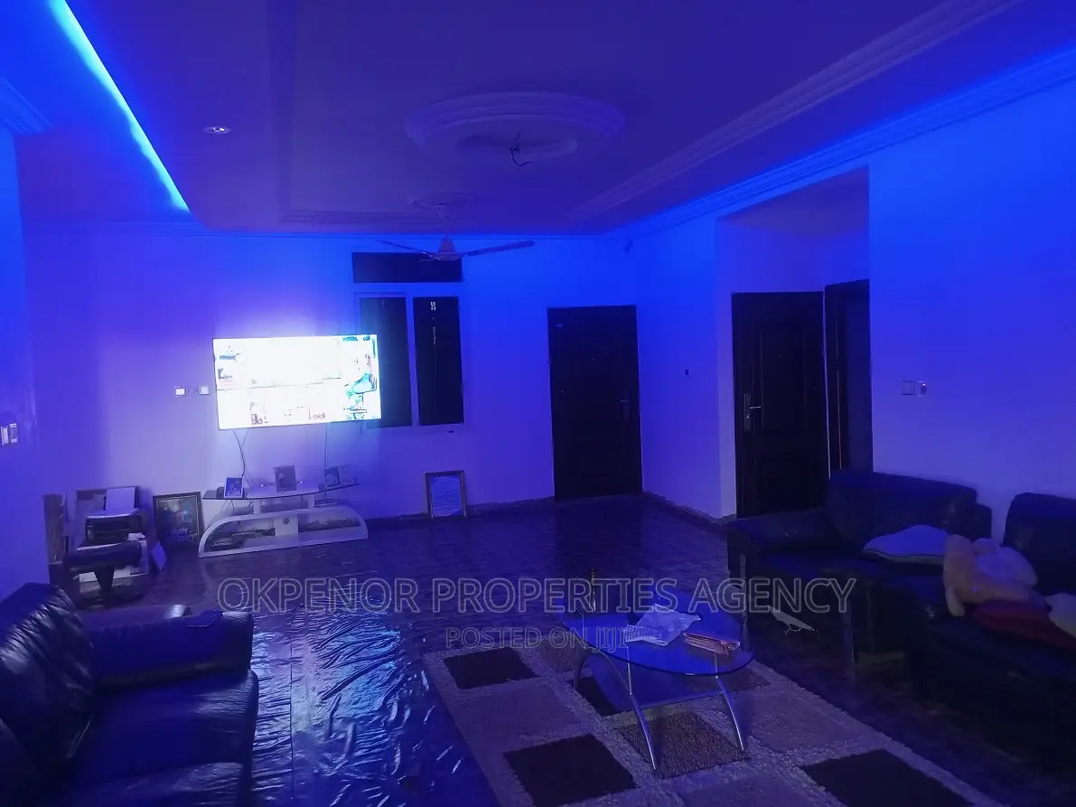 7bdrm House in Lashibi, Sakumono for sale