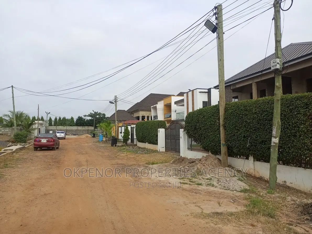 7bdrm House in Lashibi, Sakumono for sale