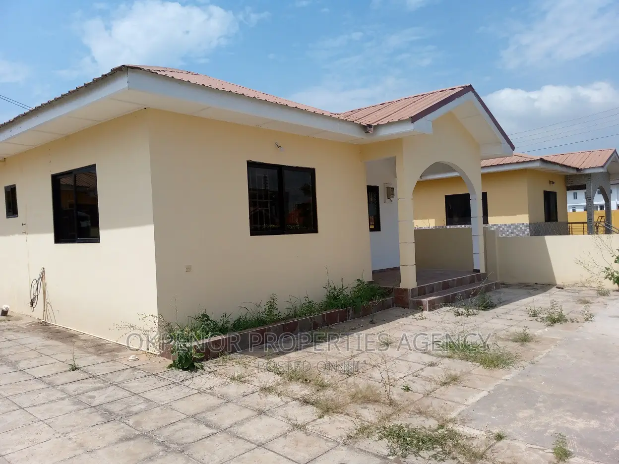 3bdrm House in Devtraco Estate, Tema Metropolitan for rent
