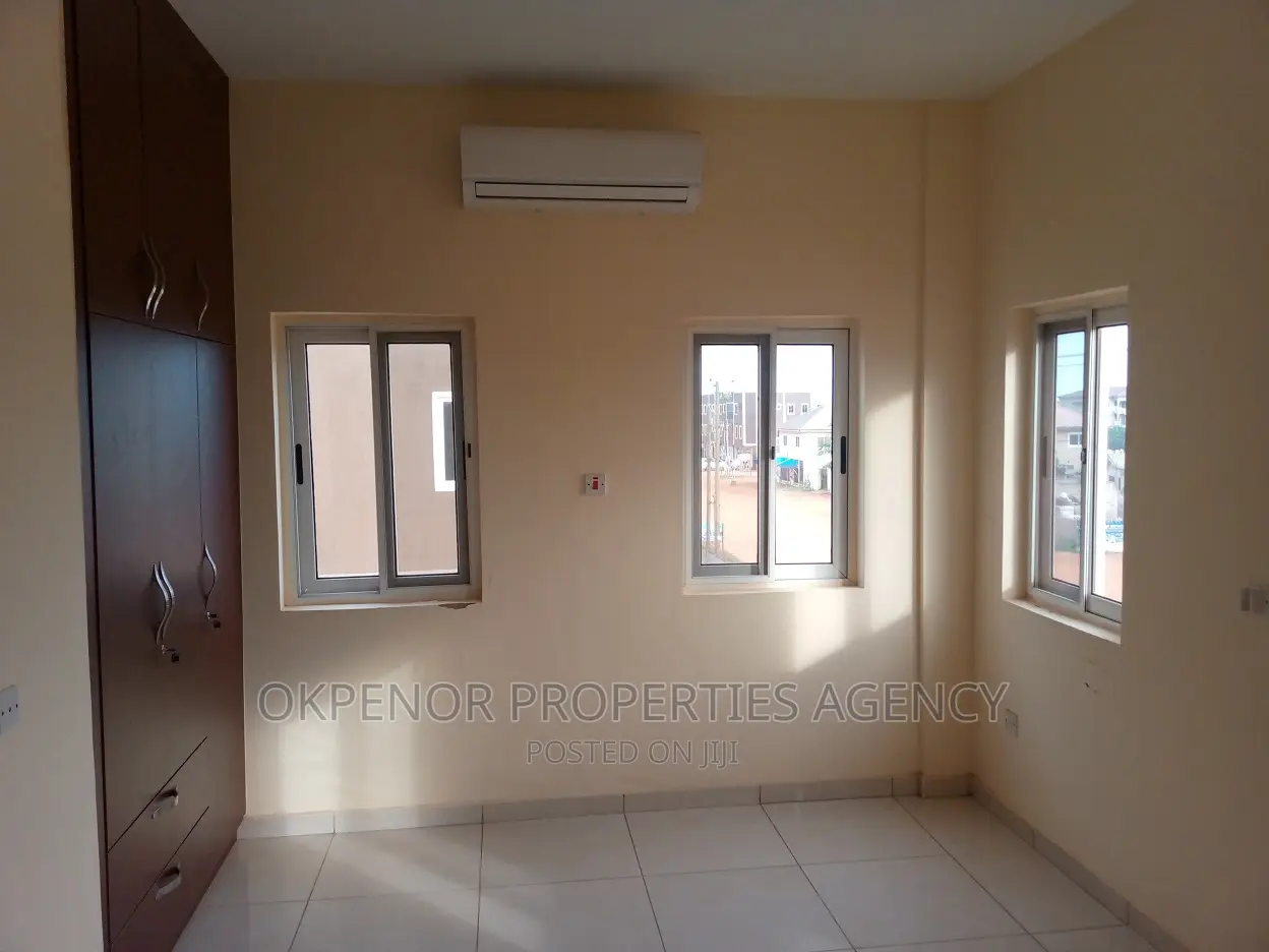 2bdrm Apartment in Tema Com25 for rent