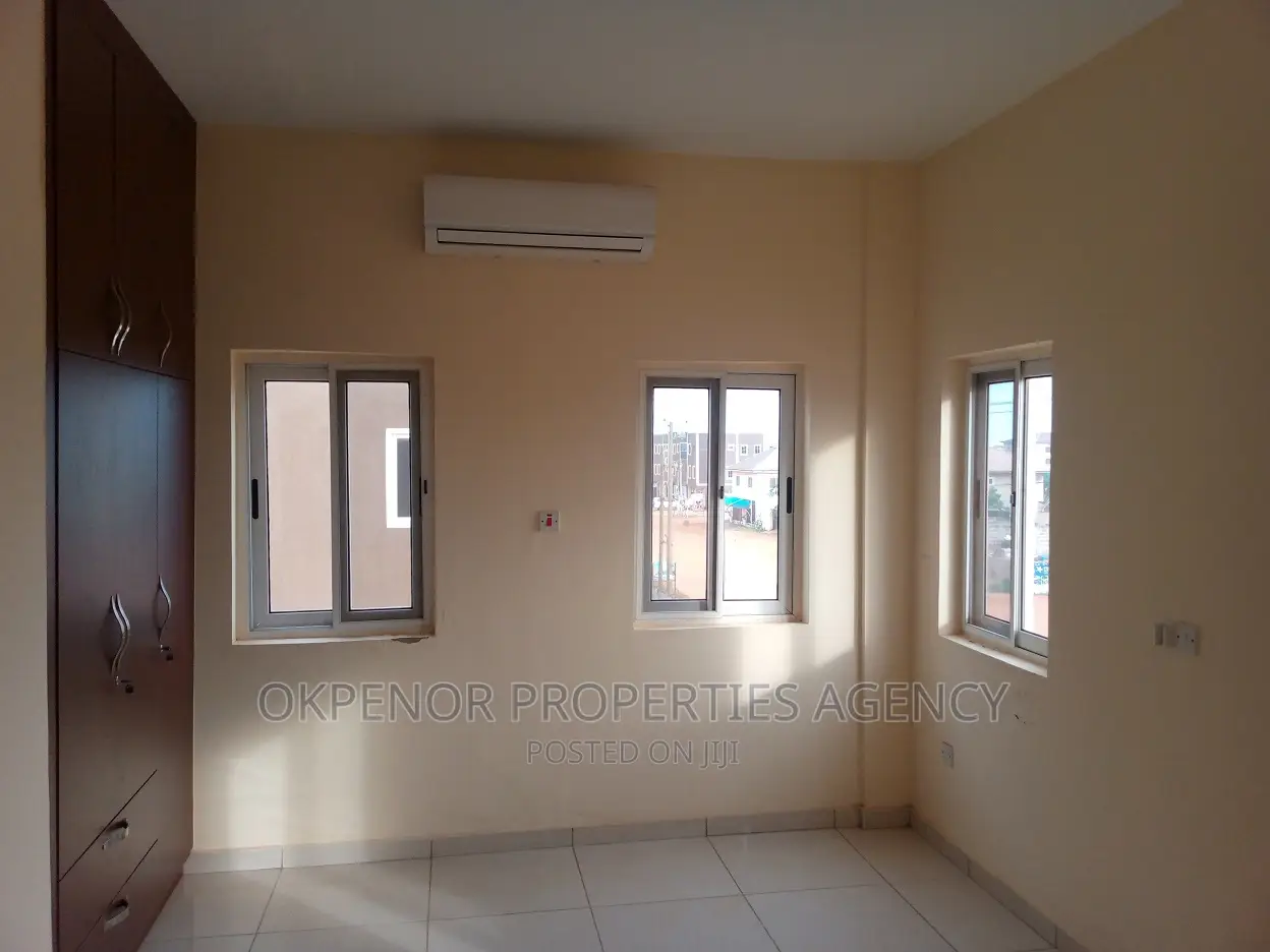 2bdrm Apartment in Tema Com25 for rent