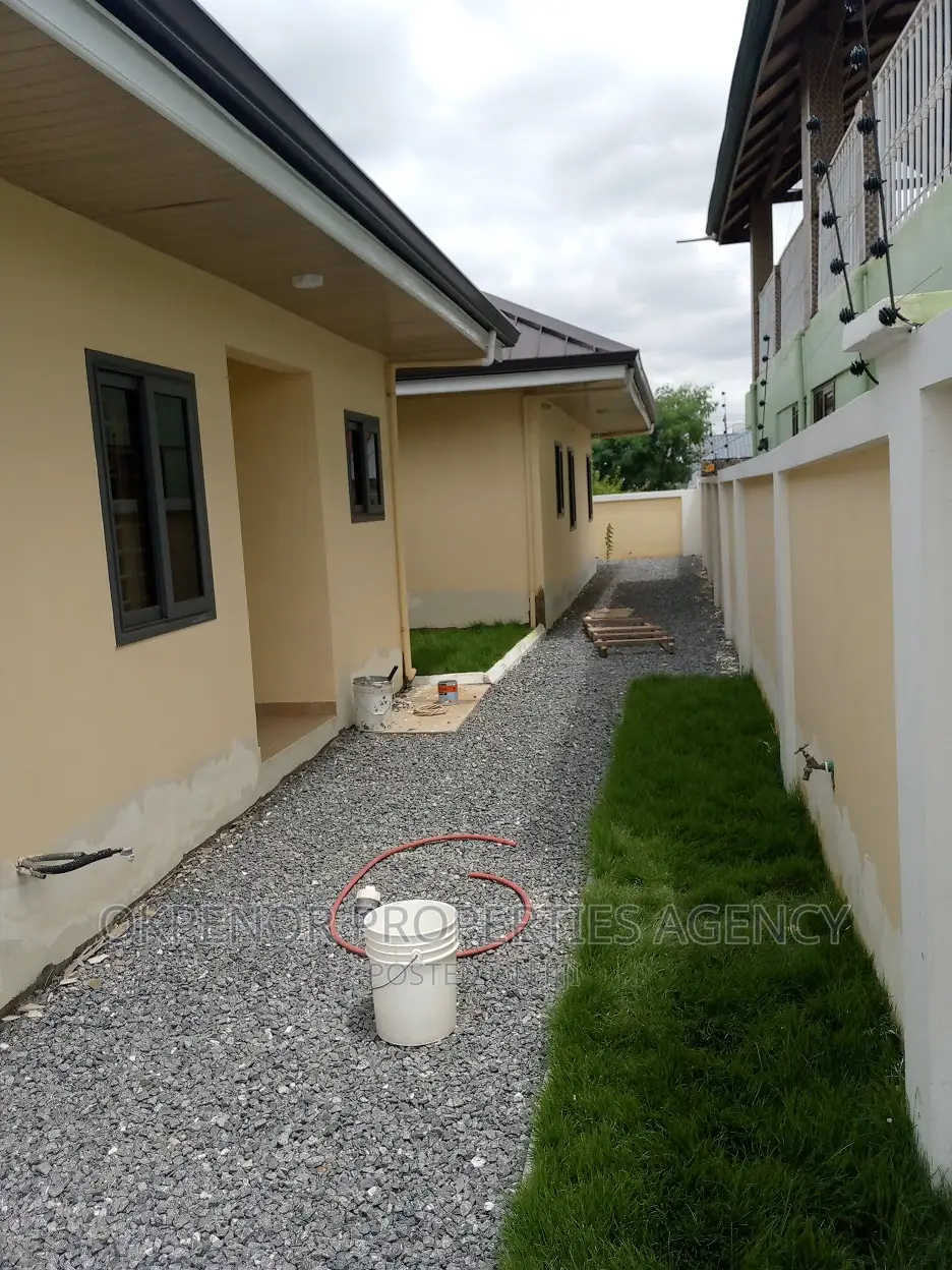 4bdrm House in Comm25, Tema Metropolitan for sale