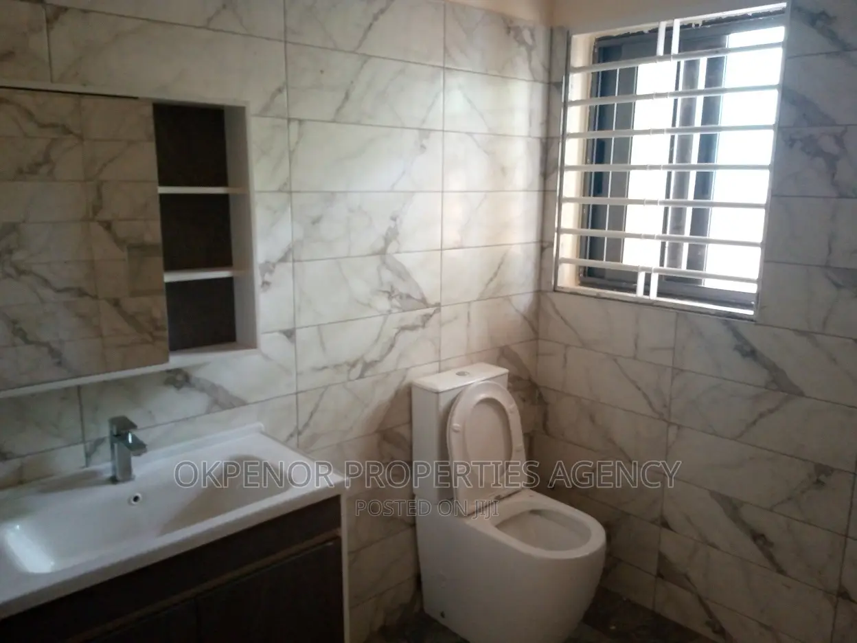 4bdrm House in Comm25, Tema Metropolitan for sale