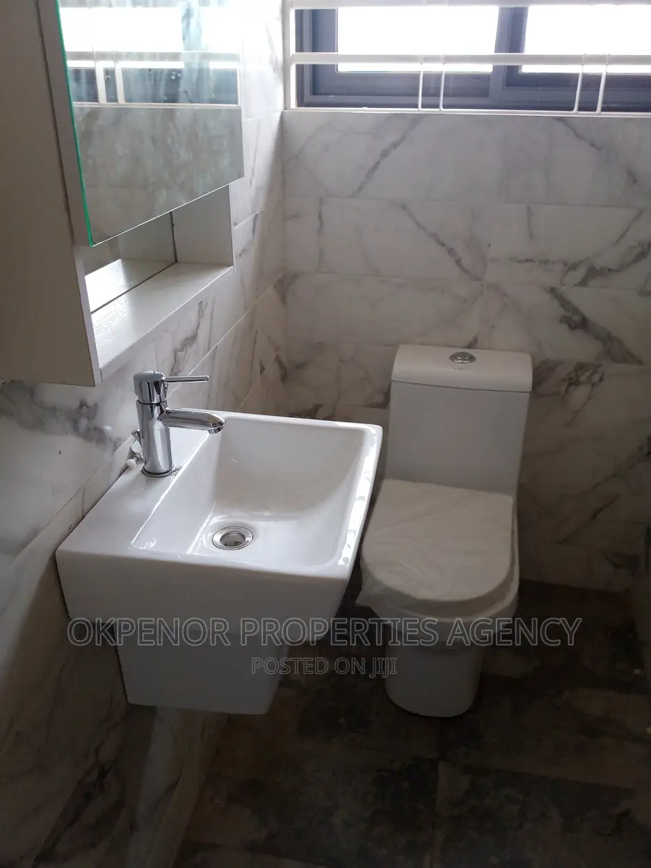 4bdrm House in Comm25, Tema Metropolitan for sale