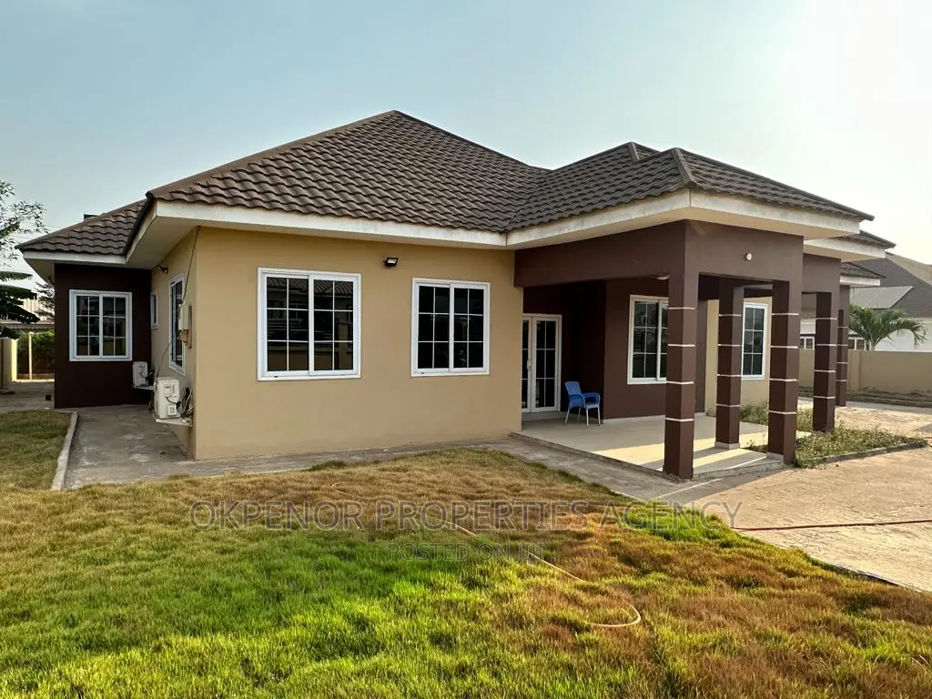 5bdrm House in Devtraco Estate, Tema Metropolitan for sale