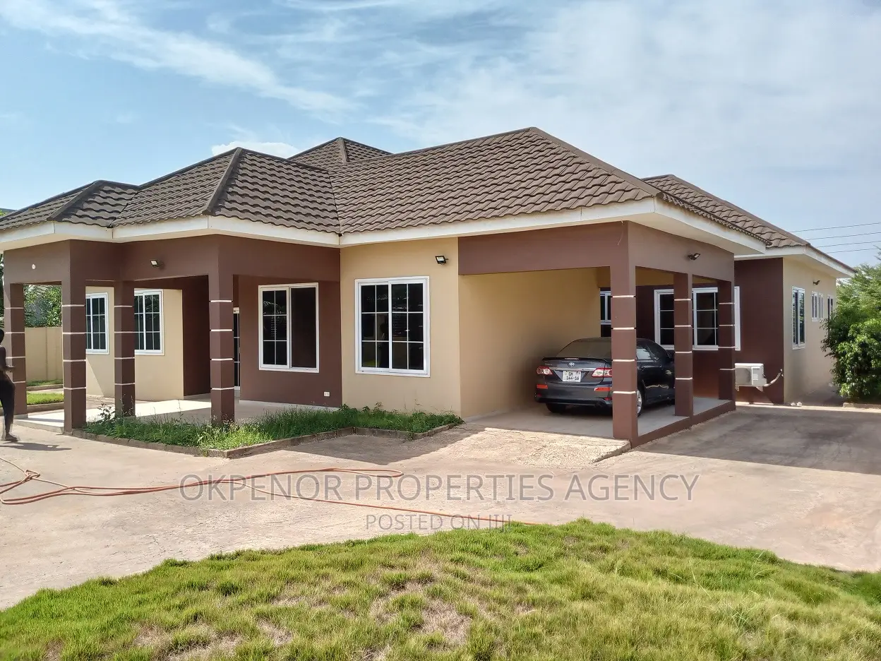 5bdrm House in Devtraco Estate, Tema Metropolitan for sale