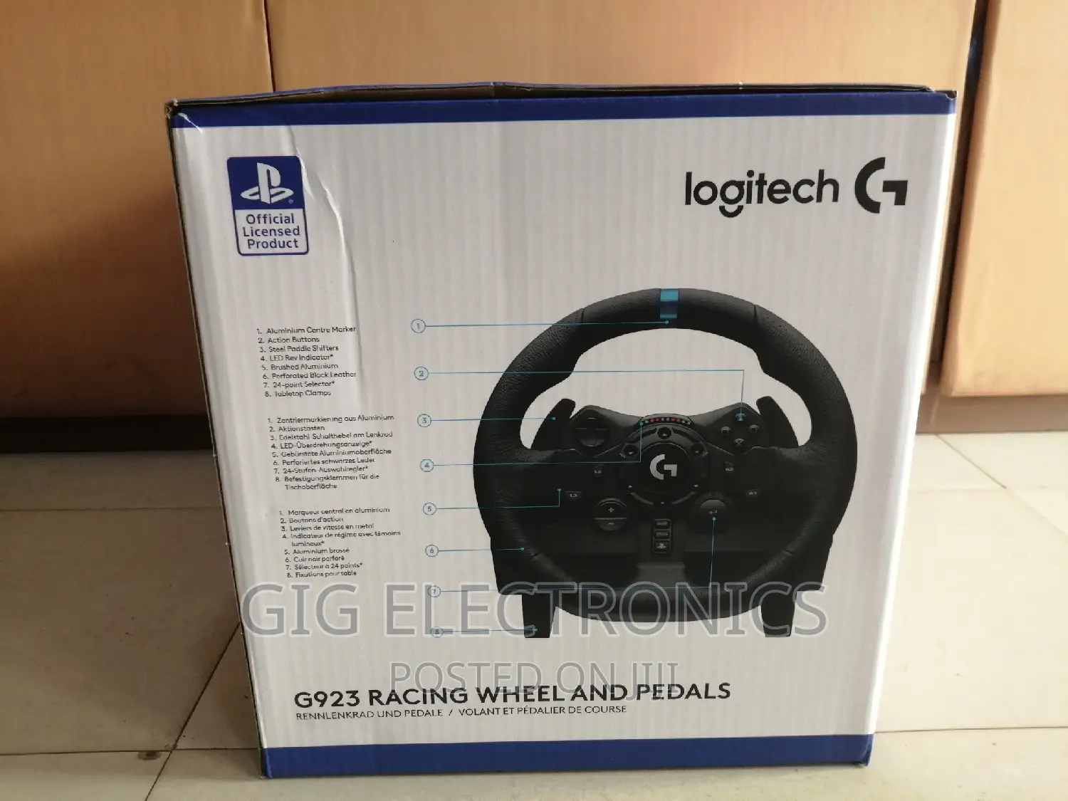 Logitech G923 Racing Wheel and Pedals, Trueforce Up to 1000