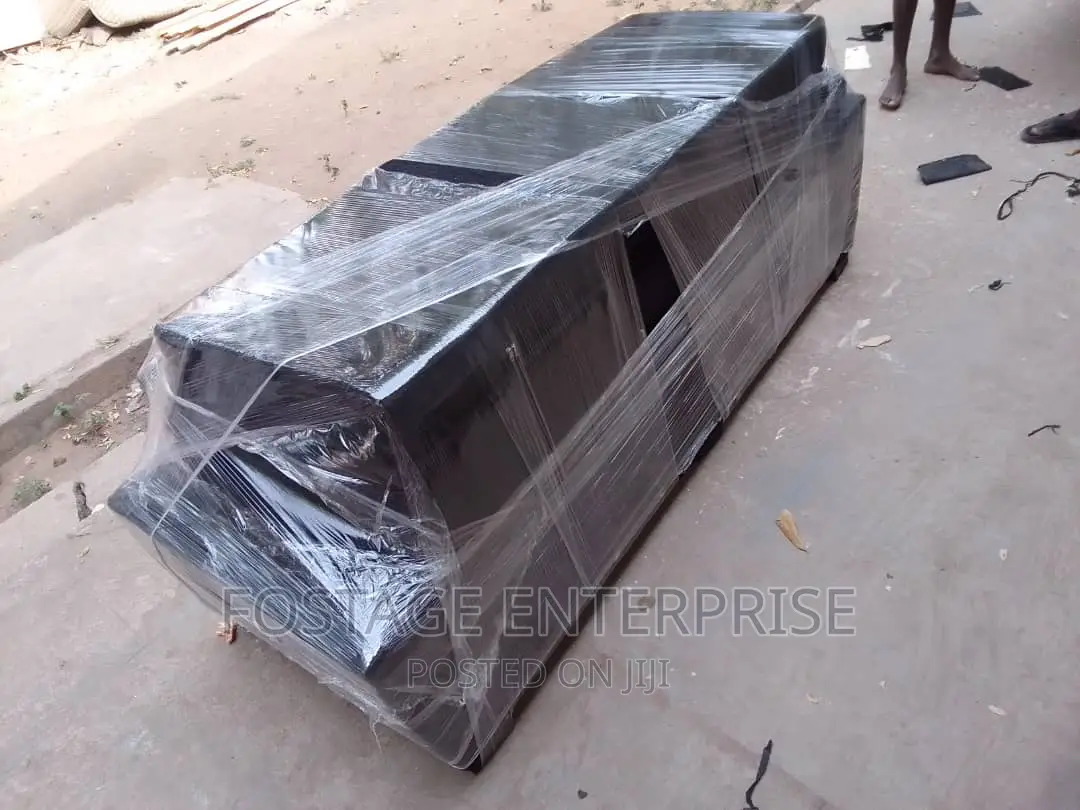 Brand New Sofa L-shape Couch With A Centre Table
