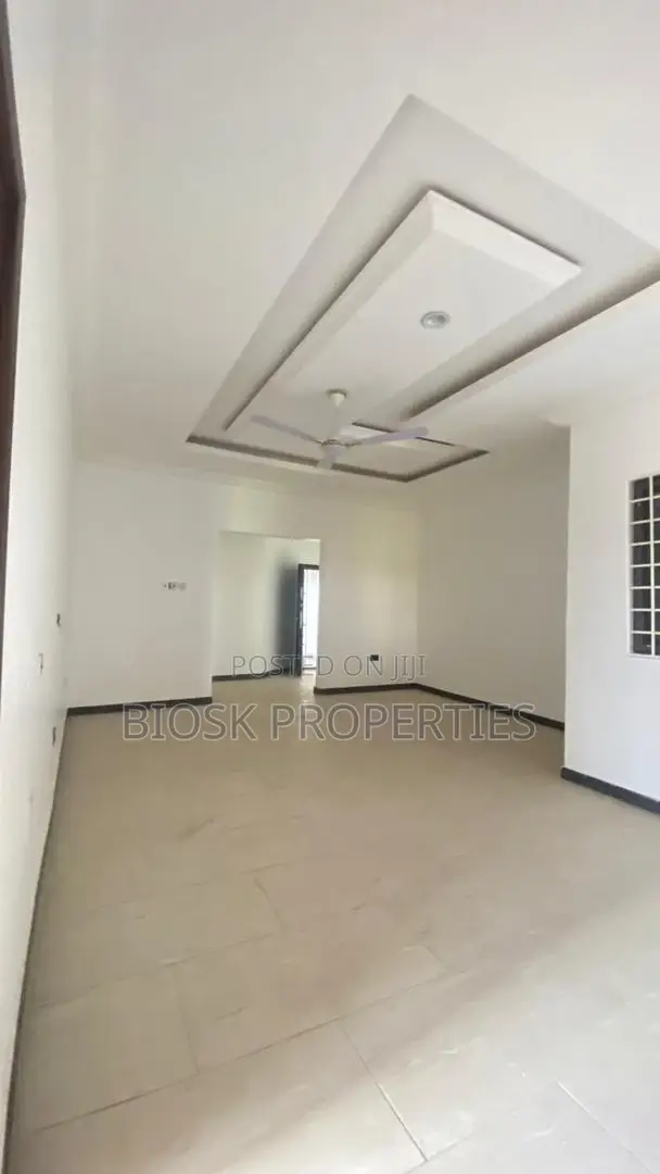 2bdrm Apartment in Billa-Fix Properties, Malejor for rent